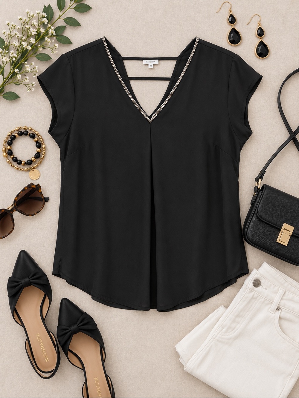 DR2 Black Embellished V-Neck Blouse Size Medium